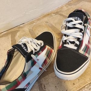 Revenge storms Ian conner